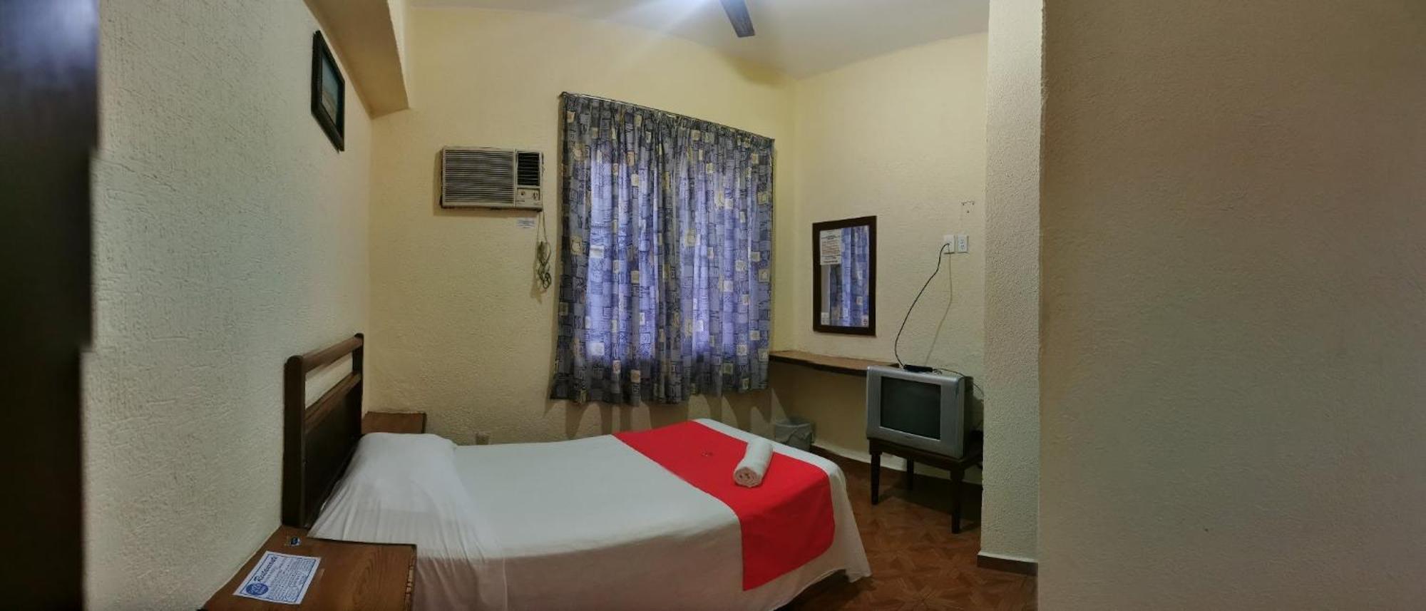 ורקרוז Xpress Inn מראה חיצוני תמונה
